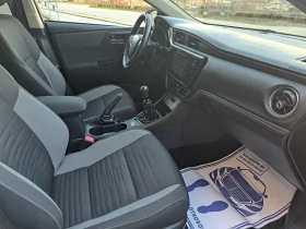 Toyota Auris 1.6D4D Facelift* КАТО НОВА, снимка 14