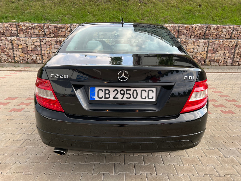 Mercedes-Benz 220, снимка 6 - Автомобили и джипове - 42898973