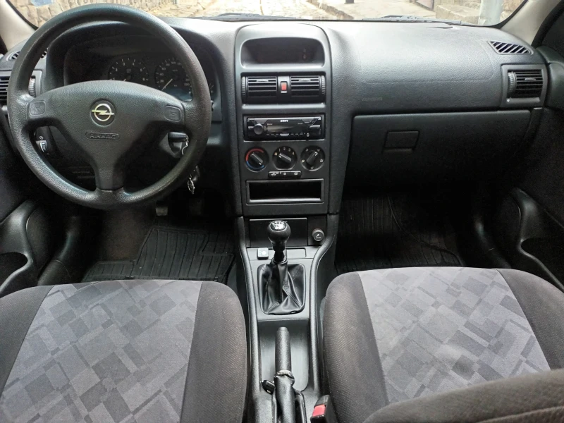 Opel Astra 1.8 газ бензин , снимка 7 - Автомобили и джипове - 47296066