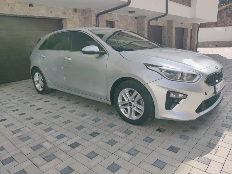 Kia Ceed 1.6 crdi , снимка 2 - Автомобили и джипове - 47313006