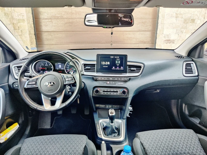 Kia Ceed 1.6 crdi , снимка 11 - Автомобили и джипове - 47313006