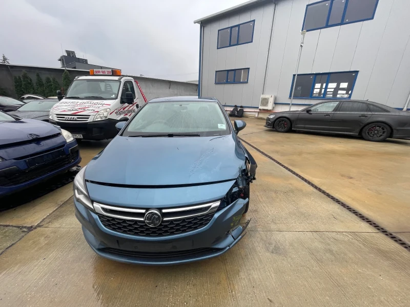 Opel Astra 1.4 Turbo, снимка 1 - Автомобили и джипове - 48217682