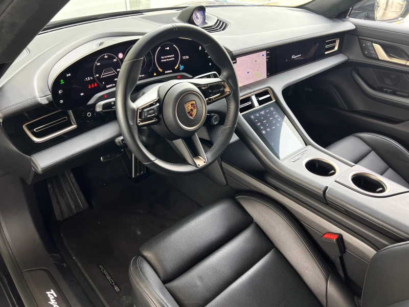 Porsche Taycan TURBO S/CERAMIC/CARBON DESIGN/BOSE/MATRIX/SPORT CH, снимка 10 - Автомобили и джипове - 49179938