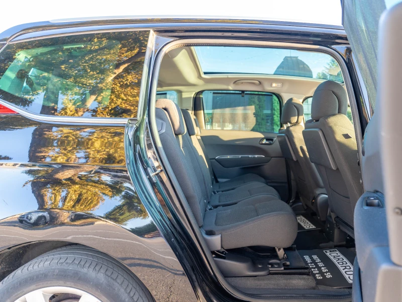 Peugeot 5008 2.0НDI 163 к.с. Panorama HeadUp Navi 7 места , снимка 13 - Автомобили и джипове - 51661152