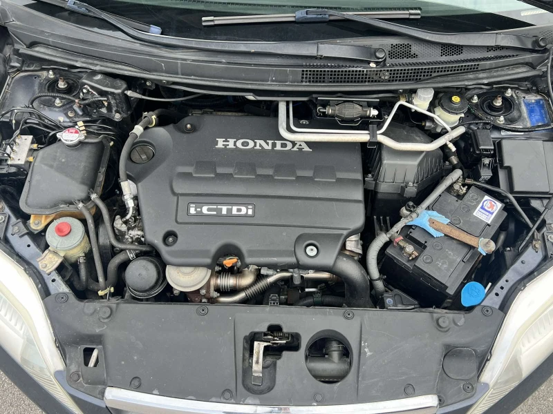 Honda Fr-v 2.2i-CTDI 5+ 1, снимка 15 - Автомобили и джипове - 51684811