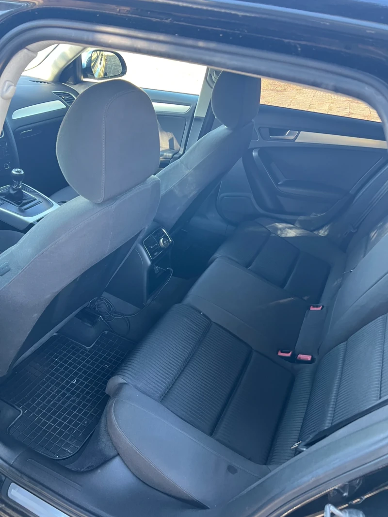 Audi A4 B8 2.0TDI, снимка 6 - Автомобили и джипове - 52351503