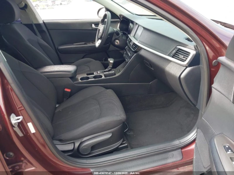 Kia Optima 2.4L I-4 DI, DOHC, VVT, 185HP Front Wheel Drive, снимка 12 - Автомобили и джипове - 52914022