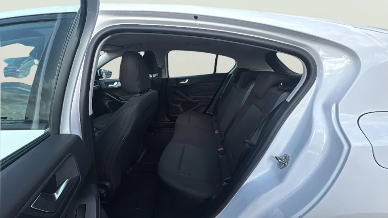 Ford Focus 1.0 EcoBoost, снимка 12 - Автомобили и джипове - 53258322