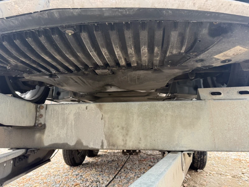 Mercedes-Benz E 220 * AMG Пакет* , снимка 11 - Автомобили и джипове - 53328807