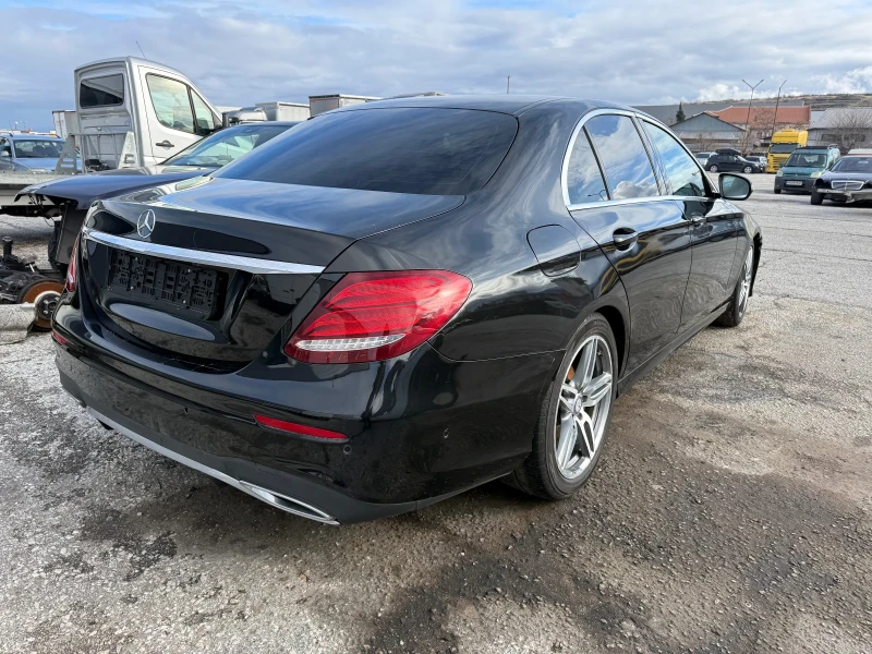 Mercedes-Benz E 220 * AMG Пакет* , снимка 6 - Автомобили и джипове - 53328807