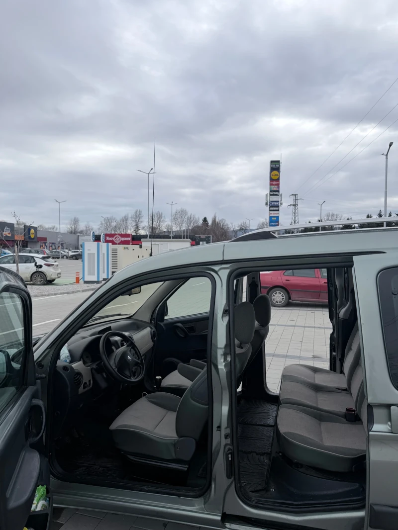 Peugeot Partner 1.6 Бензин | 110 к.с. | Отлично състояние, снимка 6 - Автомобили и джипове - 53457767