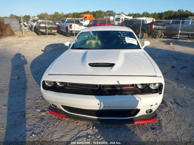 Dodge Challenger, снимка 2 - Автомобили и джипове - 48724654