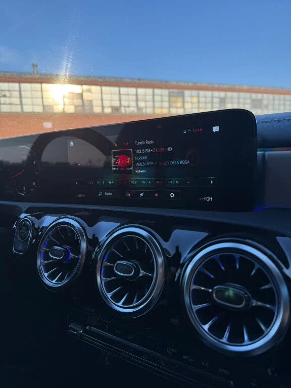 Mercedes-Benz CLA 250 4MATIC АвтоКредит  (ЦЕНА ДО БГ), снимка 9 - Автомобили и джипове - 53930120