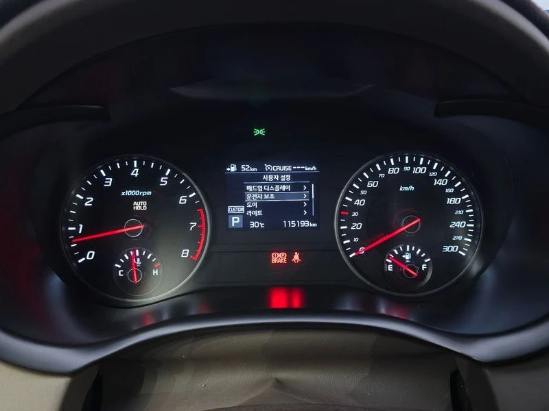 Kia Stinger 3.3 Turbo AWD| 370к.с.| ВКЛ.ТЕХНОТЕСТ, снимка 7 - Автомобили и джипове - 55614622