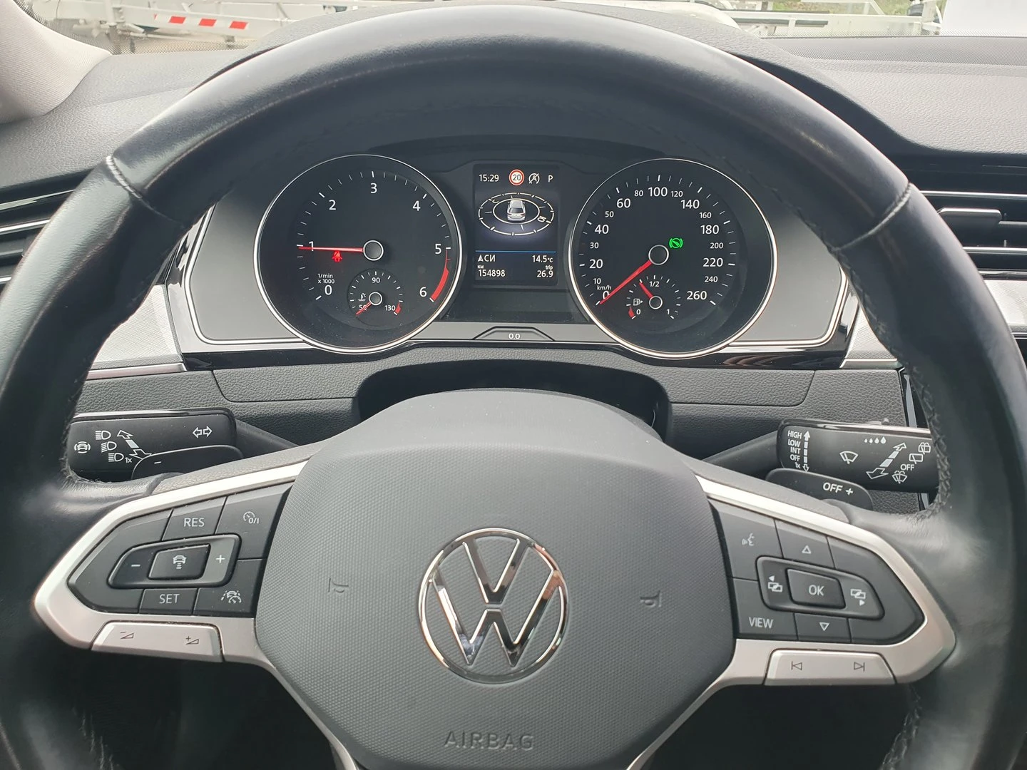 VW Passat Business 2.0 TDI SCR DSG - изображение 7