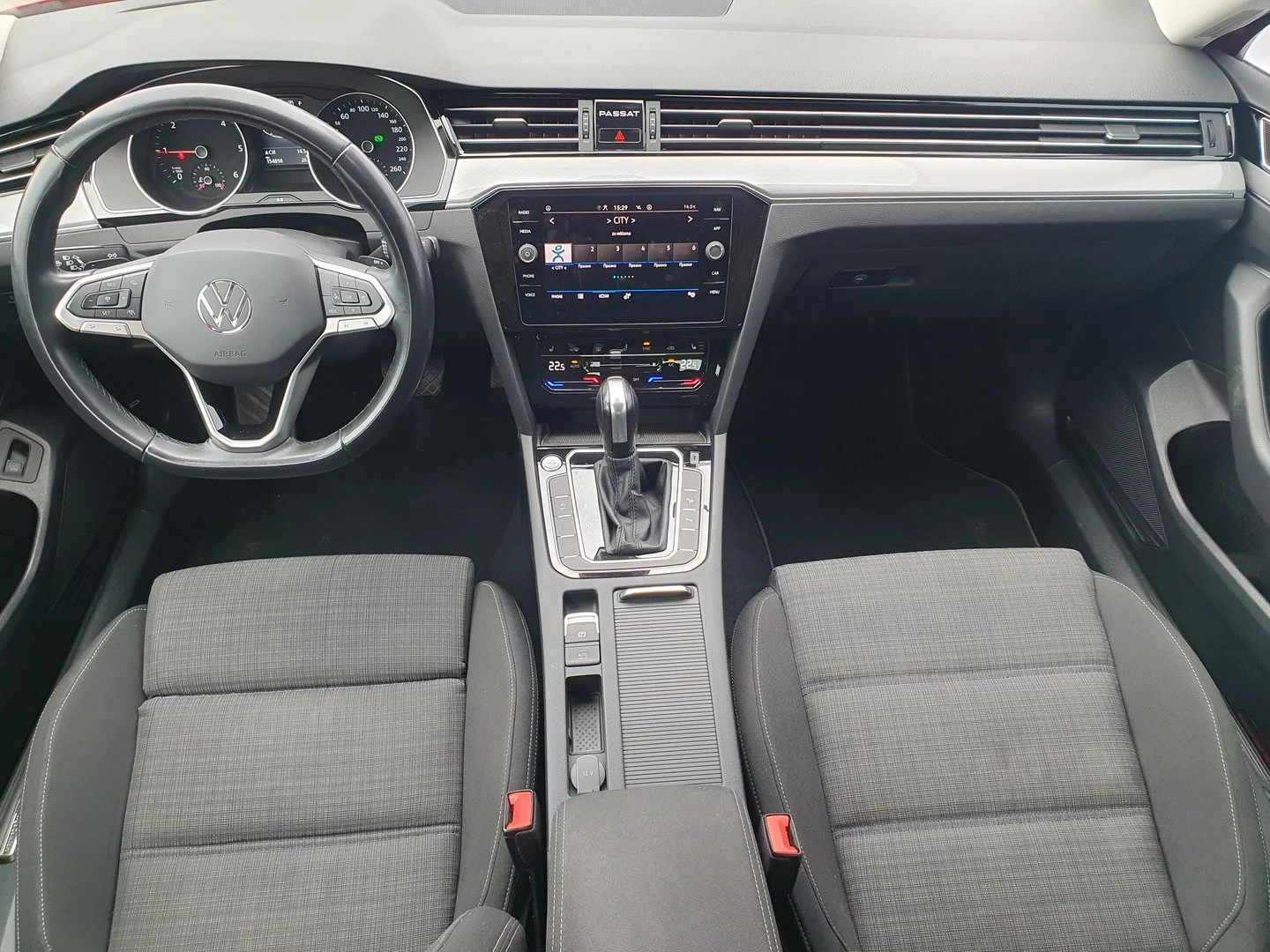 VW Passat Business 2.0 TDI SCR DSG - изображение 6