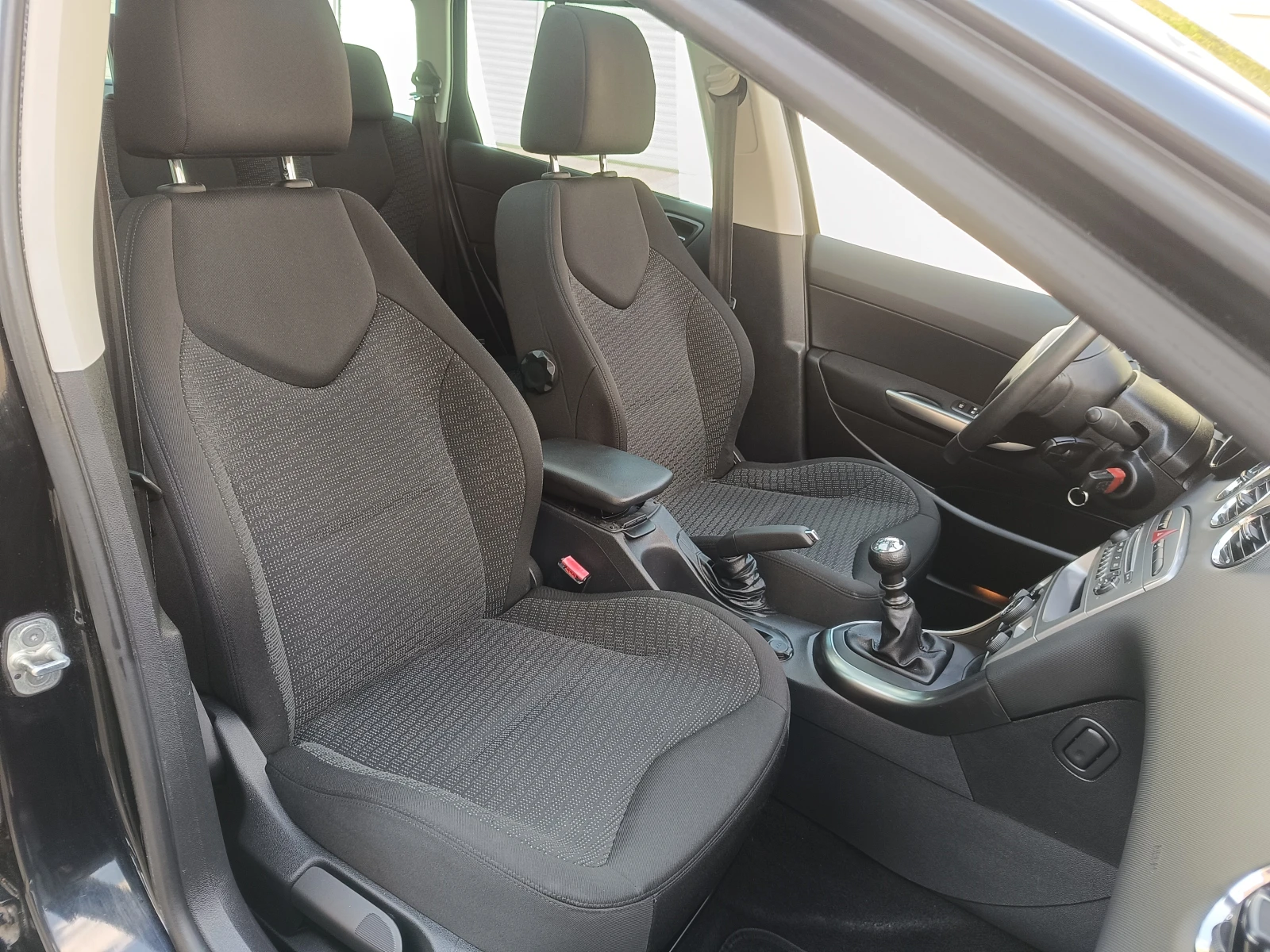 Peugeot 308 SW 2.0HDI 140..  | Mobile.bg   12