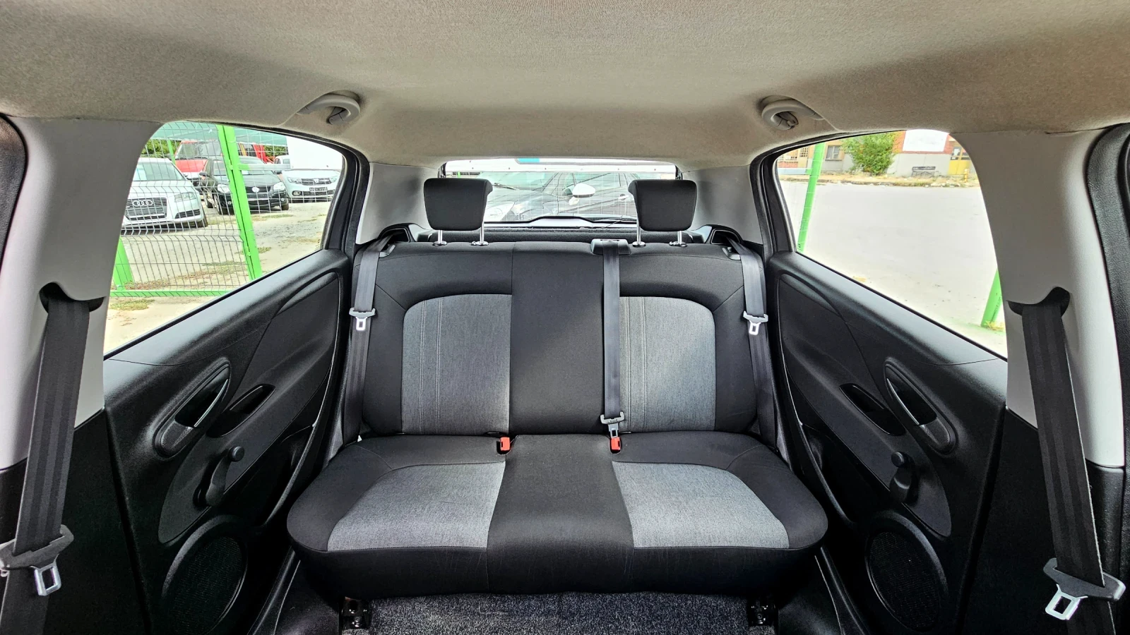 Fiat Punto 1.4i/ФАБР. ГАЗ/110х. км/2016г./EURO 6B - изображение 10