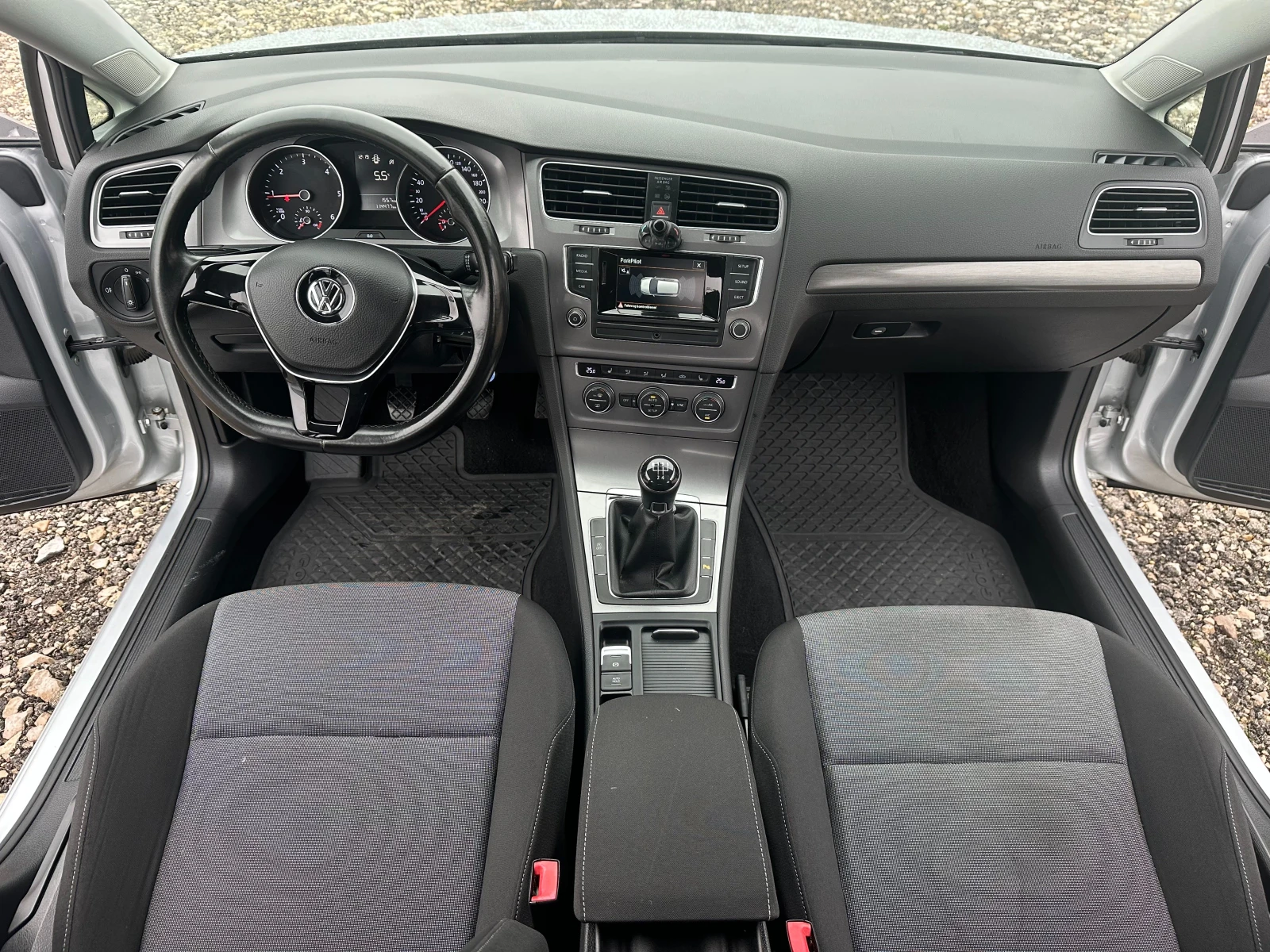 VW Golf 1.6TDI 105kc EVRO5 - изображение 10