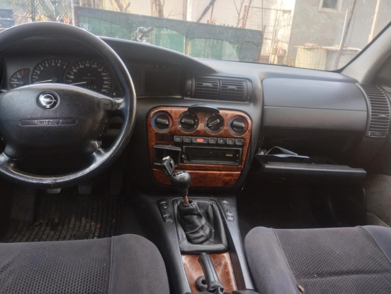 Opel Omega 16v - изображение 4