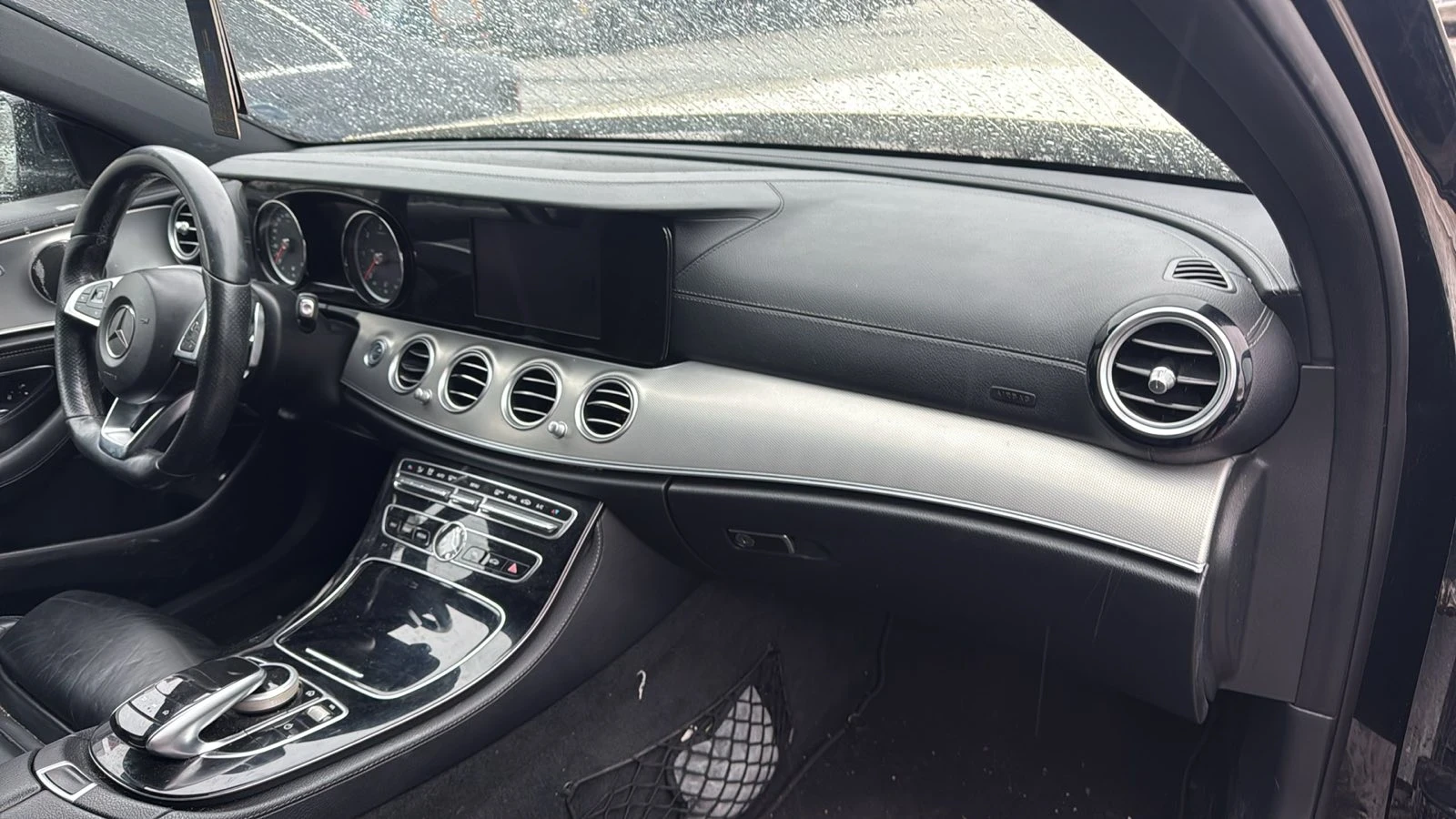 Mercedes-Benz E 220 * AMG Пакет*  - изображение 4