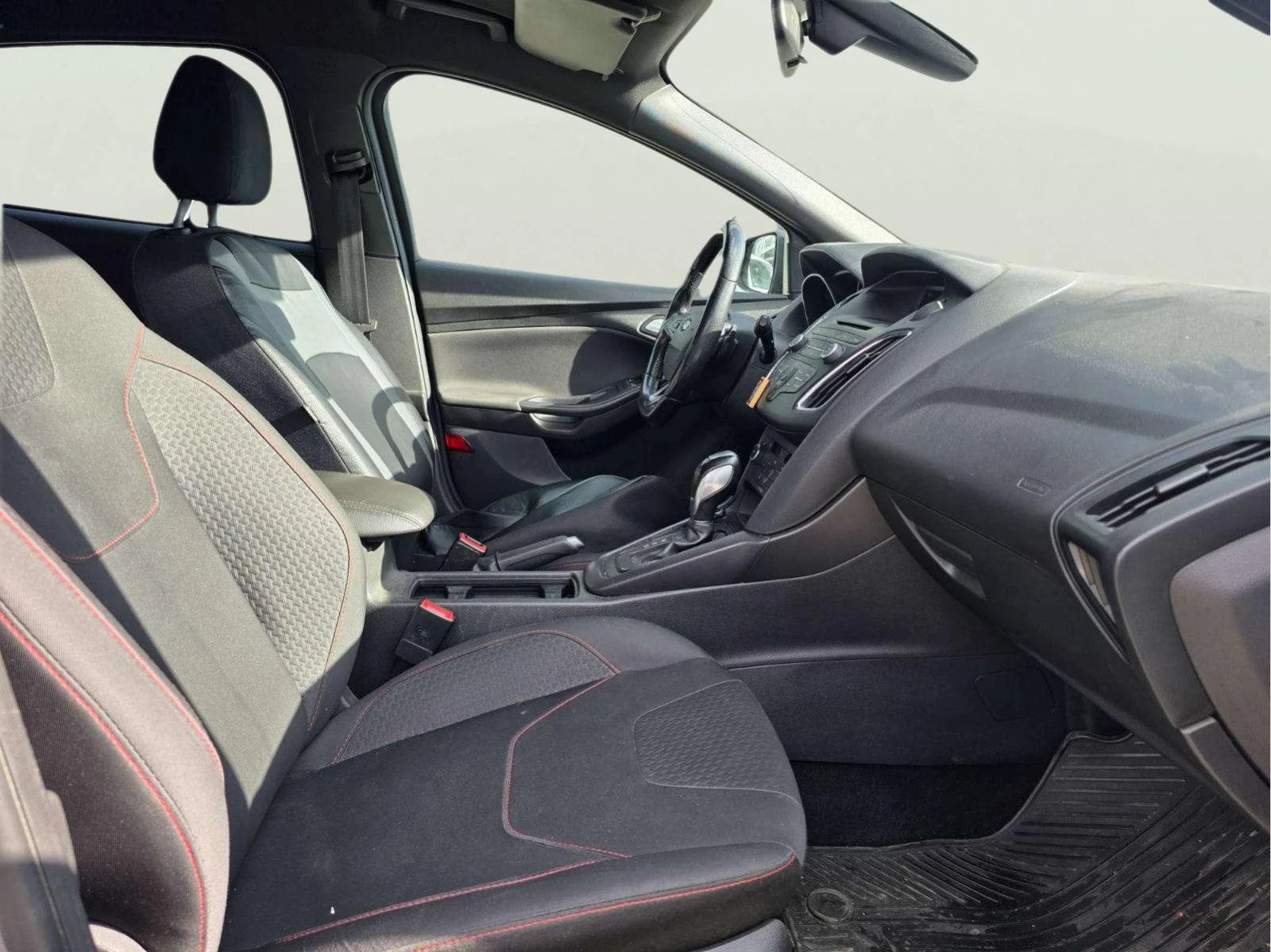 Ford Focus 1.0 EcoBoost - изображение 9