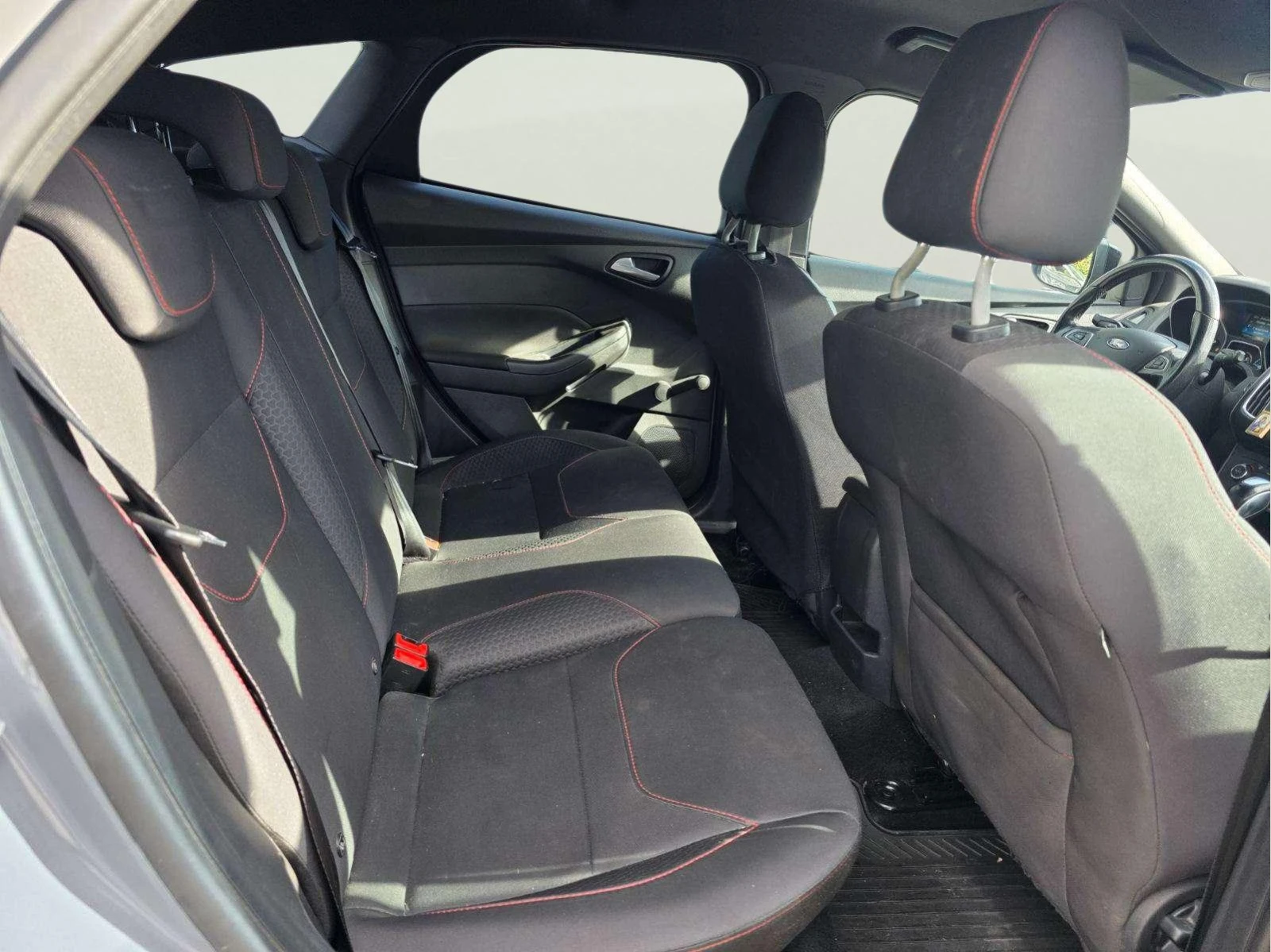 Ford Focus 1.0 EcoBoost - изображение 10