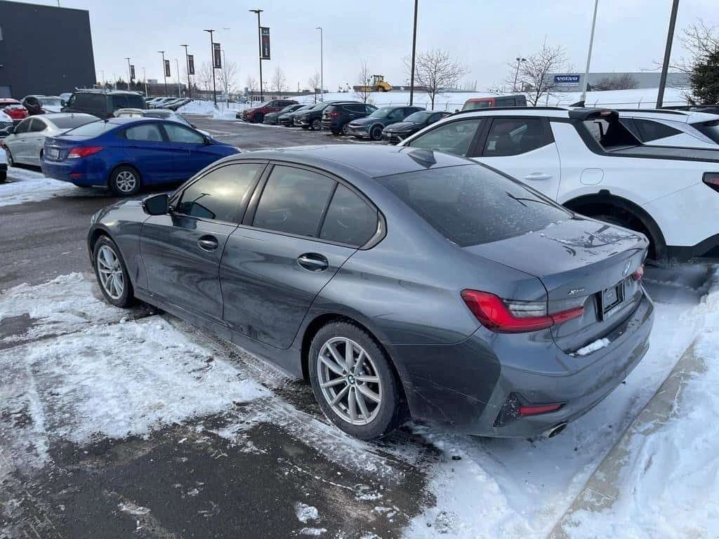 BMW 330 * 330i xDrive Awd | Accident Free * CARFAX * ЦЕНА , снимка 5 - Автомобили и джипове - 53836423