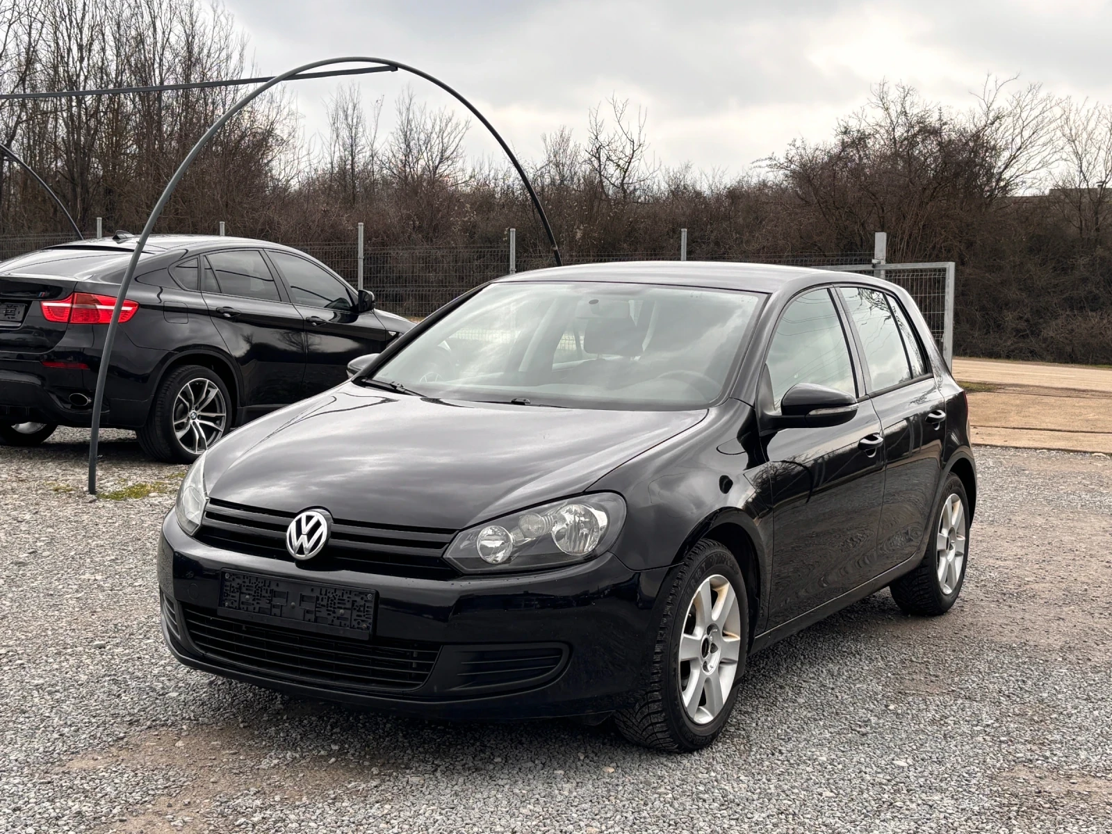 VW Golf VI 1.6 TDI 105k, снимка 2 - Автомобили и джипове - 53978774
