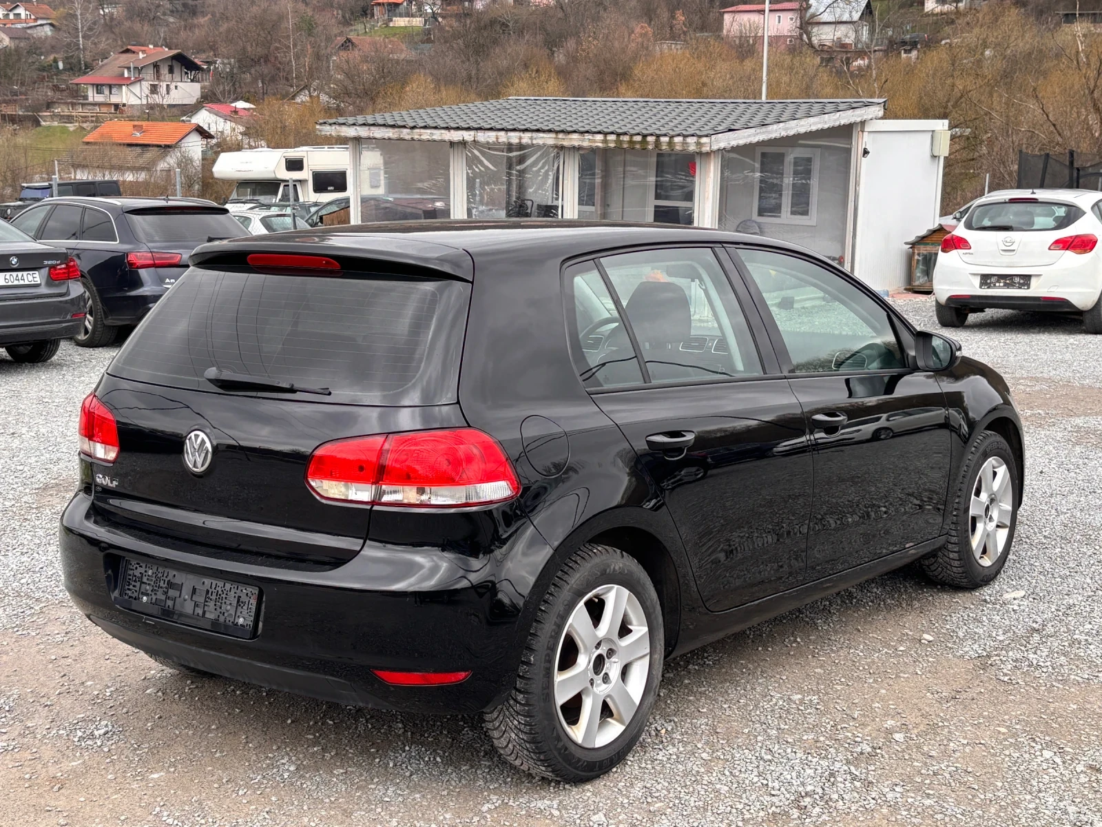VW Golf VI 1.6 TDI 105k, снимка 6 - Автомобили и джипове - 53978774