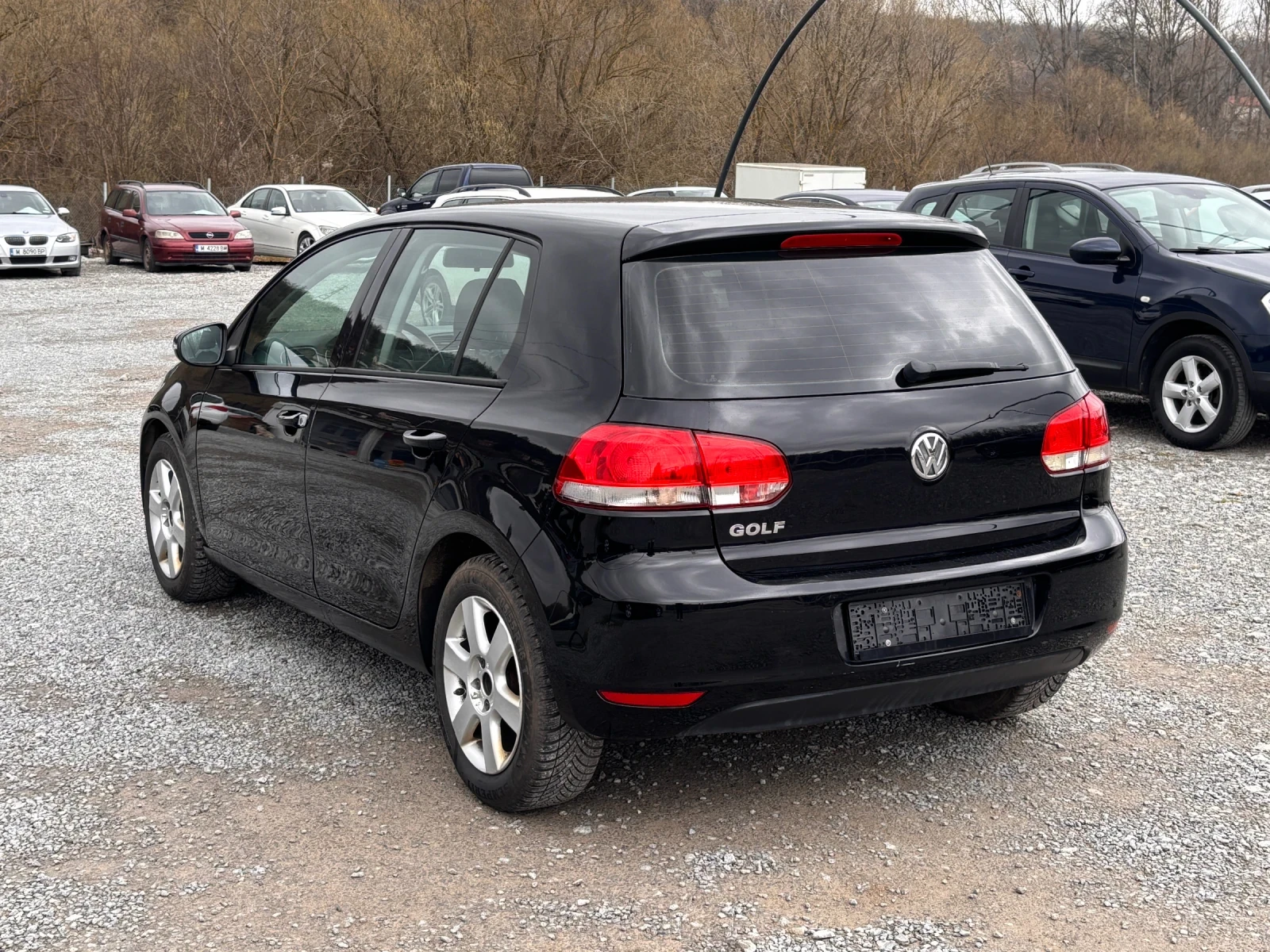 VW Golf VI 1.6 TDI 105k, снимка 4 - Автомобили и джипове - 53978774