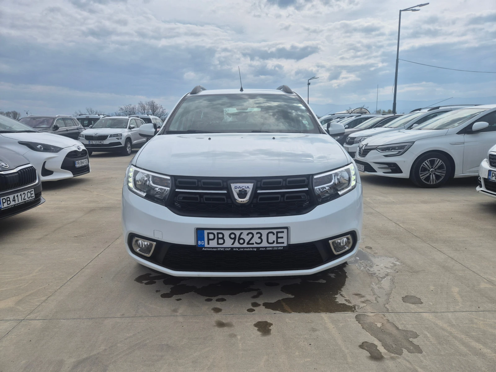 Dacia Logan 1.5 DCI, снимка 8 - Автомобили и джипове - 53985156