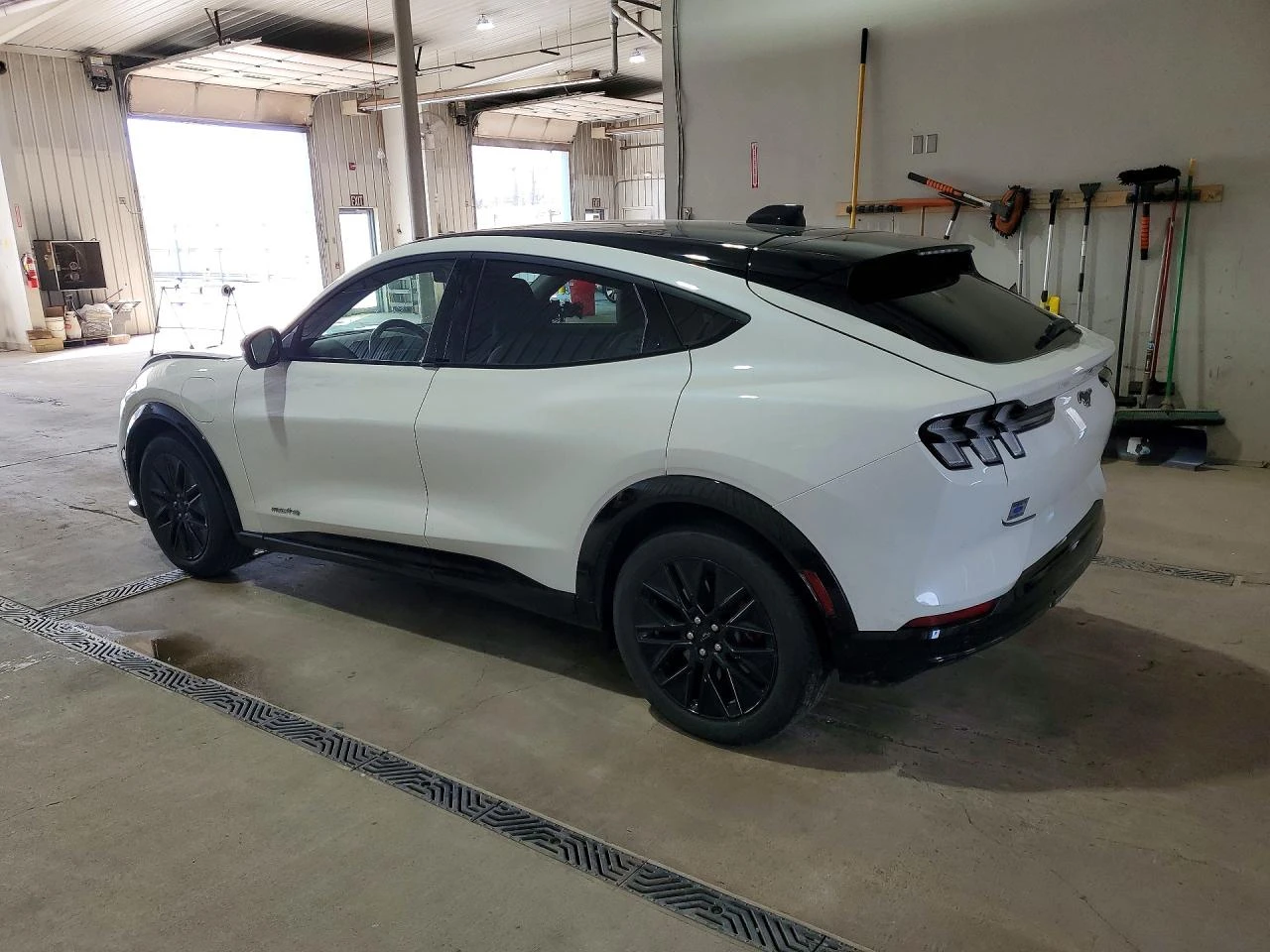 Ford Mustang Mach-E Premium AWD | Mobile.bg � ����������� 2