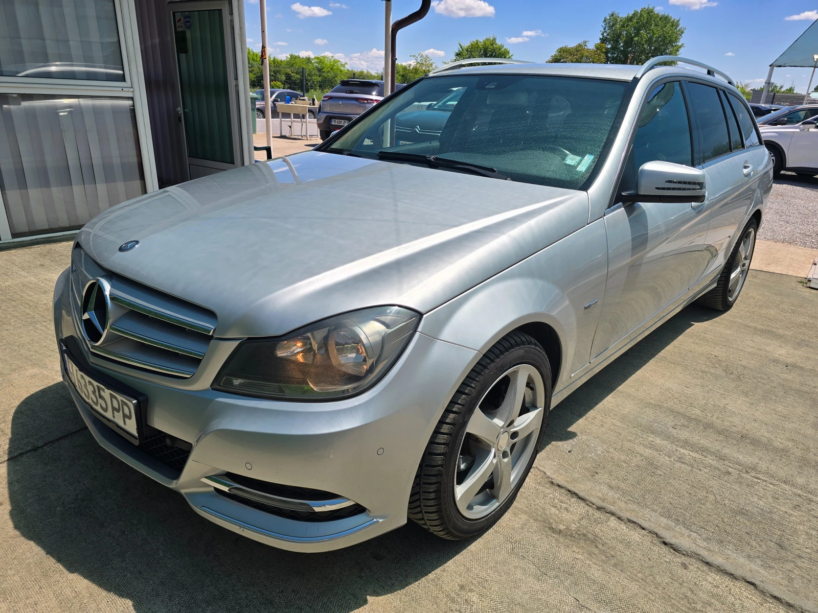 Mercedes-Benz C 220 170к.с. Подгрев седалки * Перфектен 