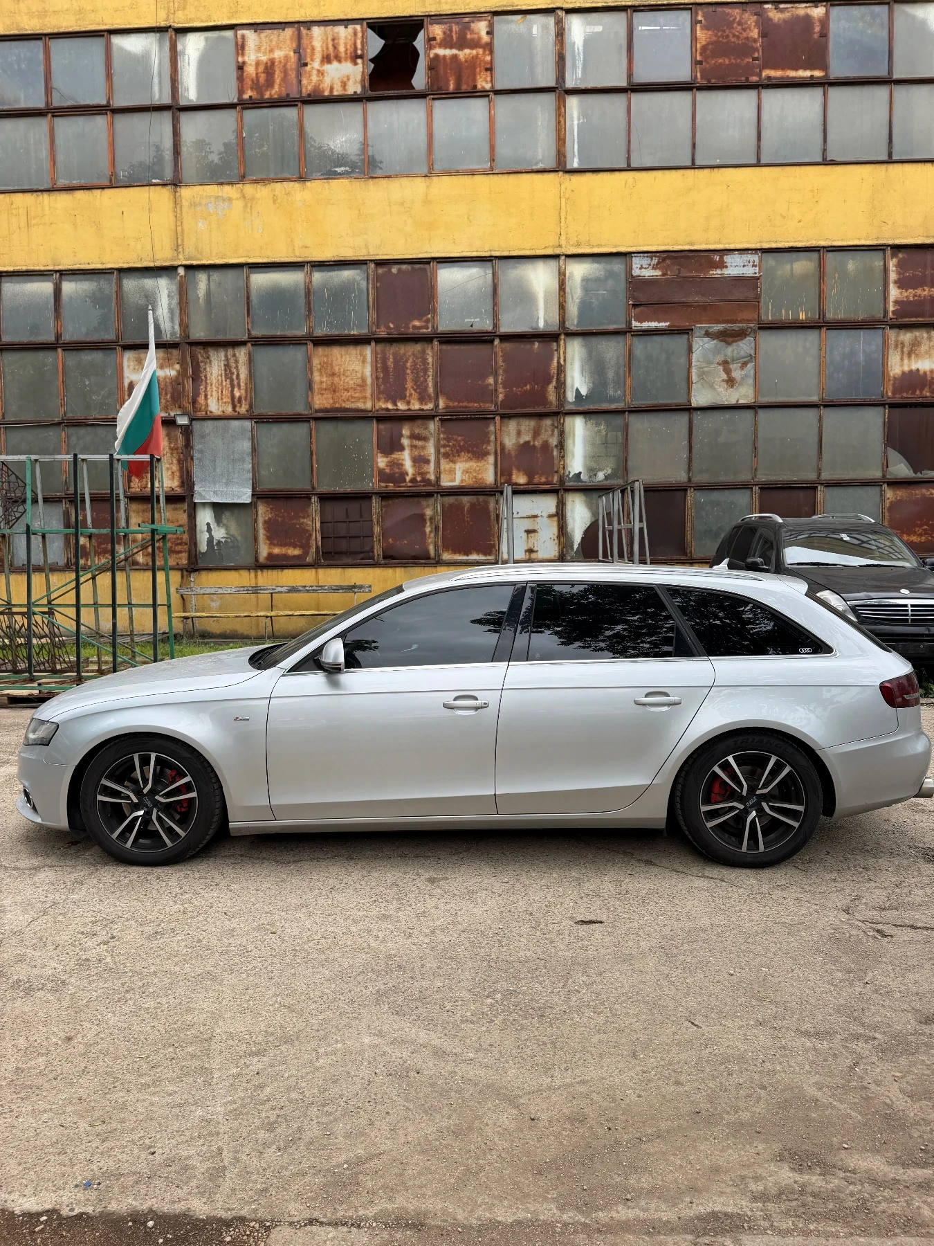 Audi A4, снимка 8 - Автомобили и джипове - 54647046