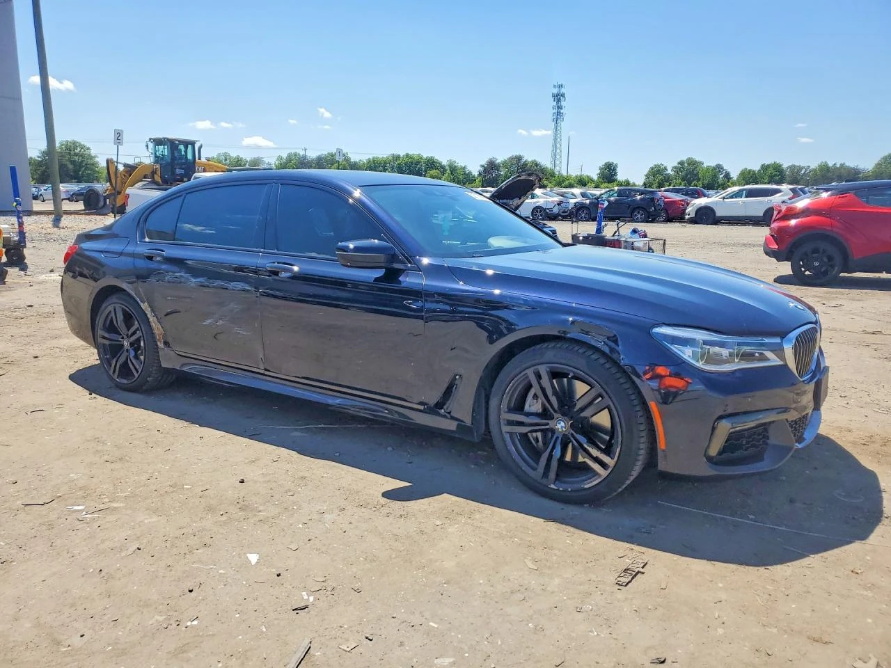 BMW 750 XI* M SPORT* ДИСТРОНИК* HUD* ОБДУХ, снимка 4 - Автомобили и джипове - 54701847