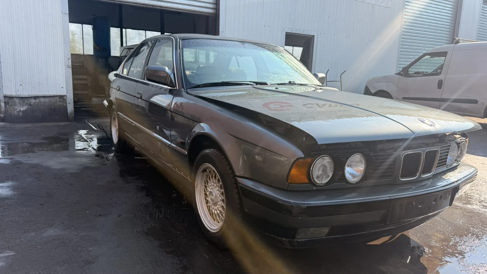 BMW 520, снимка 2 - Автомобили и джипове - 55428090