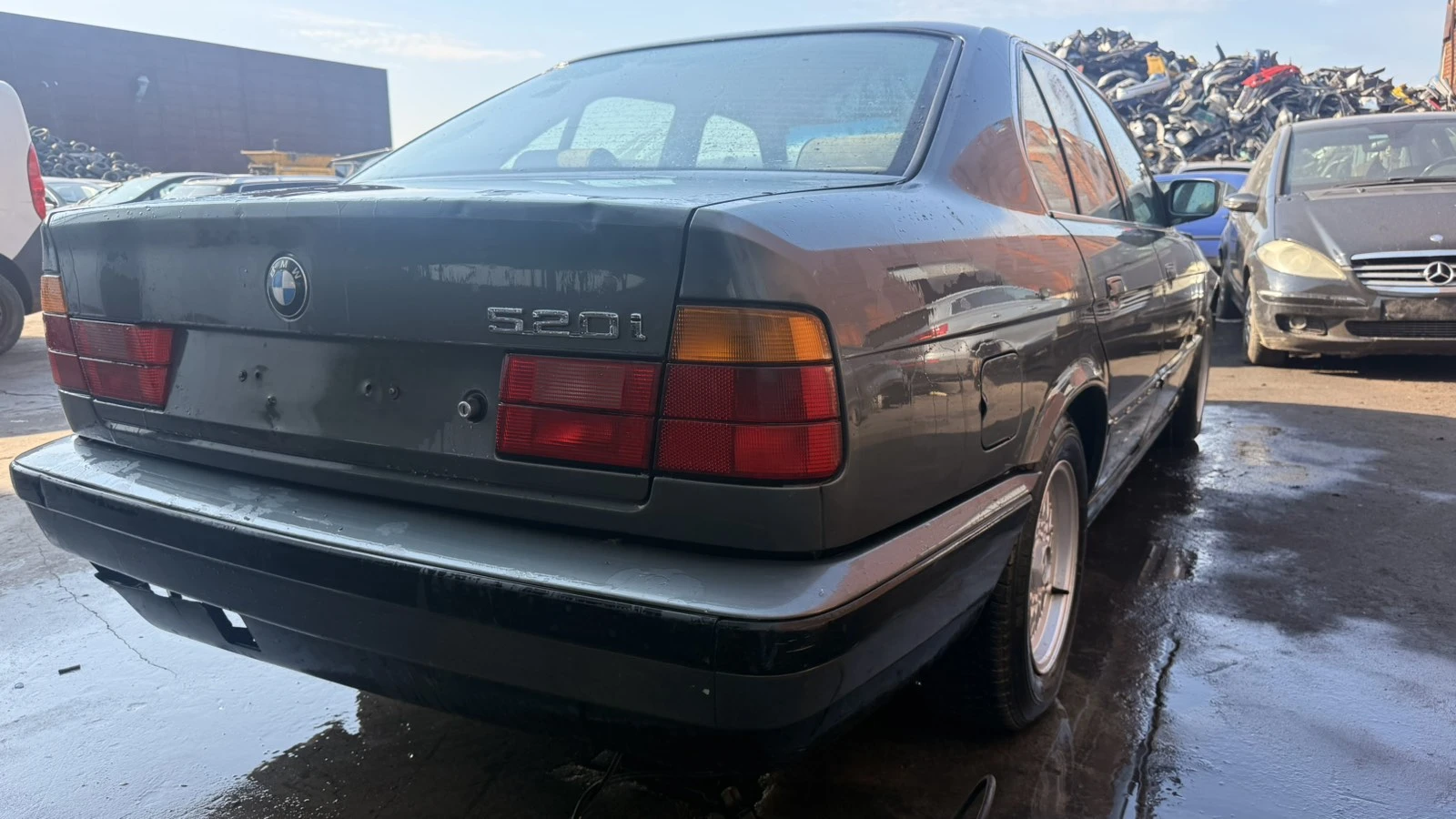 BMW 520, снимка 3 - Автомобили и джипове - 55428090