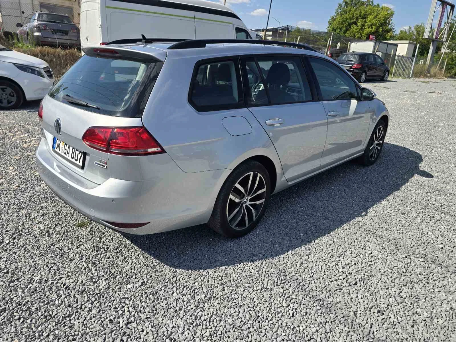 VW Golf, снимка 4 - Автомобили и джипове - 55591335