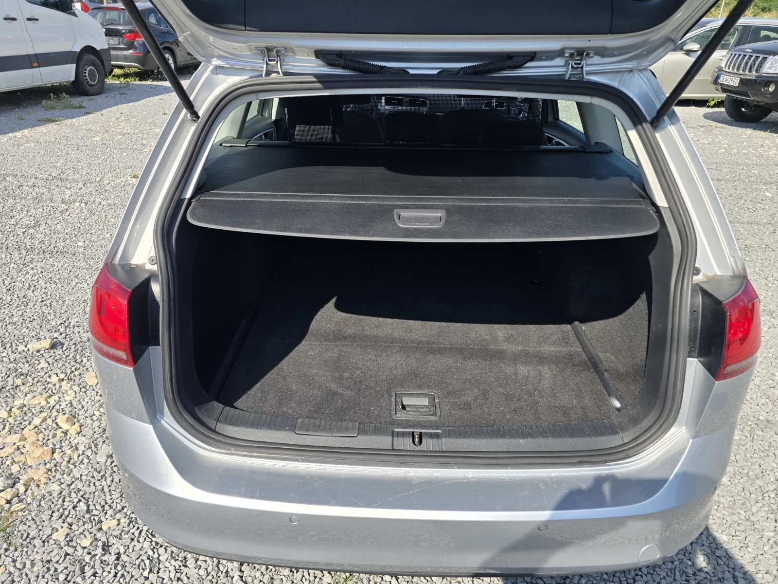 VW Golf, снимка 10 - Автомобили и джипове - 55591335