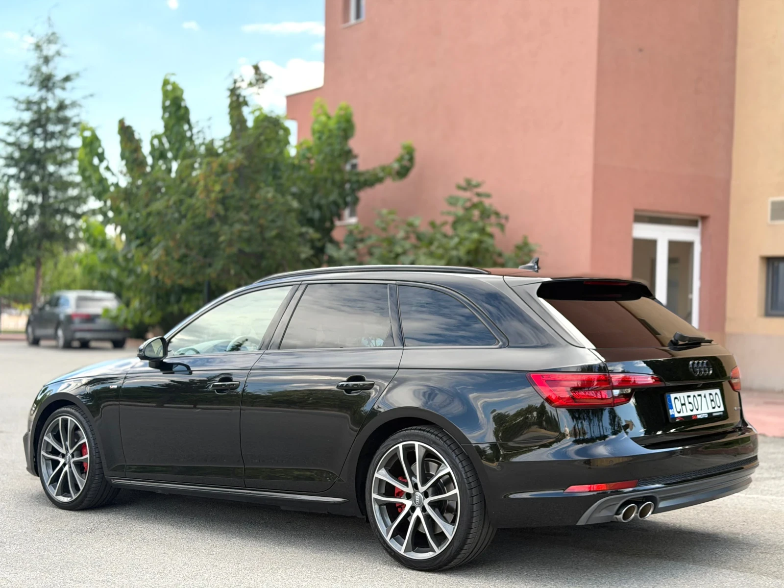 Audi A4 3.0TDI/4x4/B&O/360Cam/3xS- line/Head-Up/Дистроник/, снимка 3 - Автомобили и джипове - 55730451