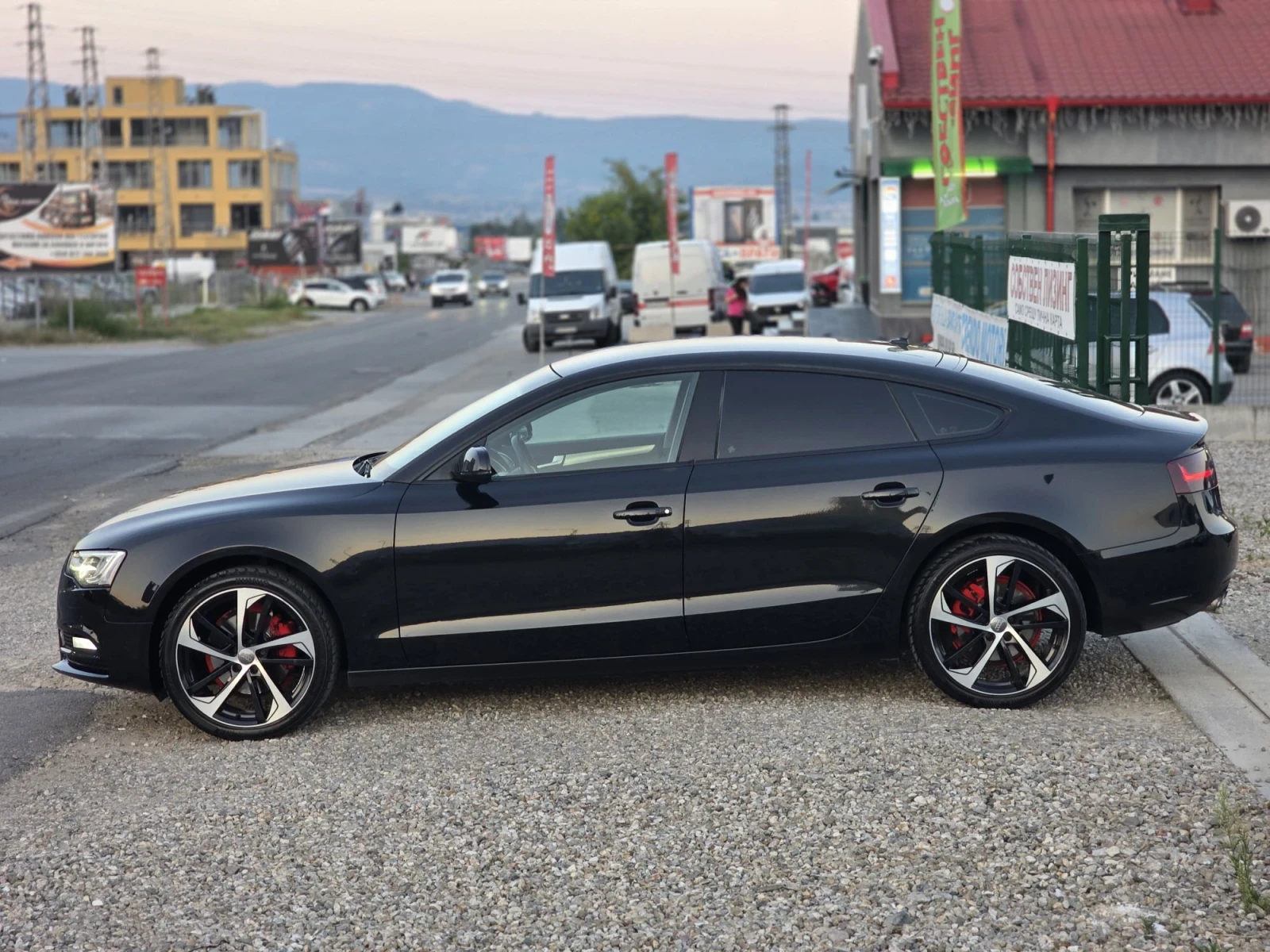 Audi A5 2.0 TDI 177 k.c. * Quattro* Facelift Собствен Лизи, снимка 2 - Автомобили и джипове - 55742848