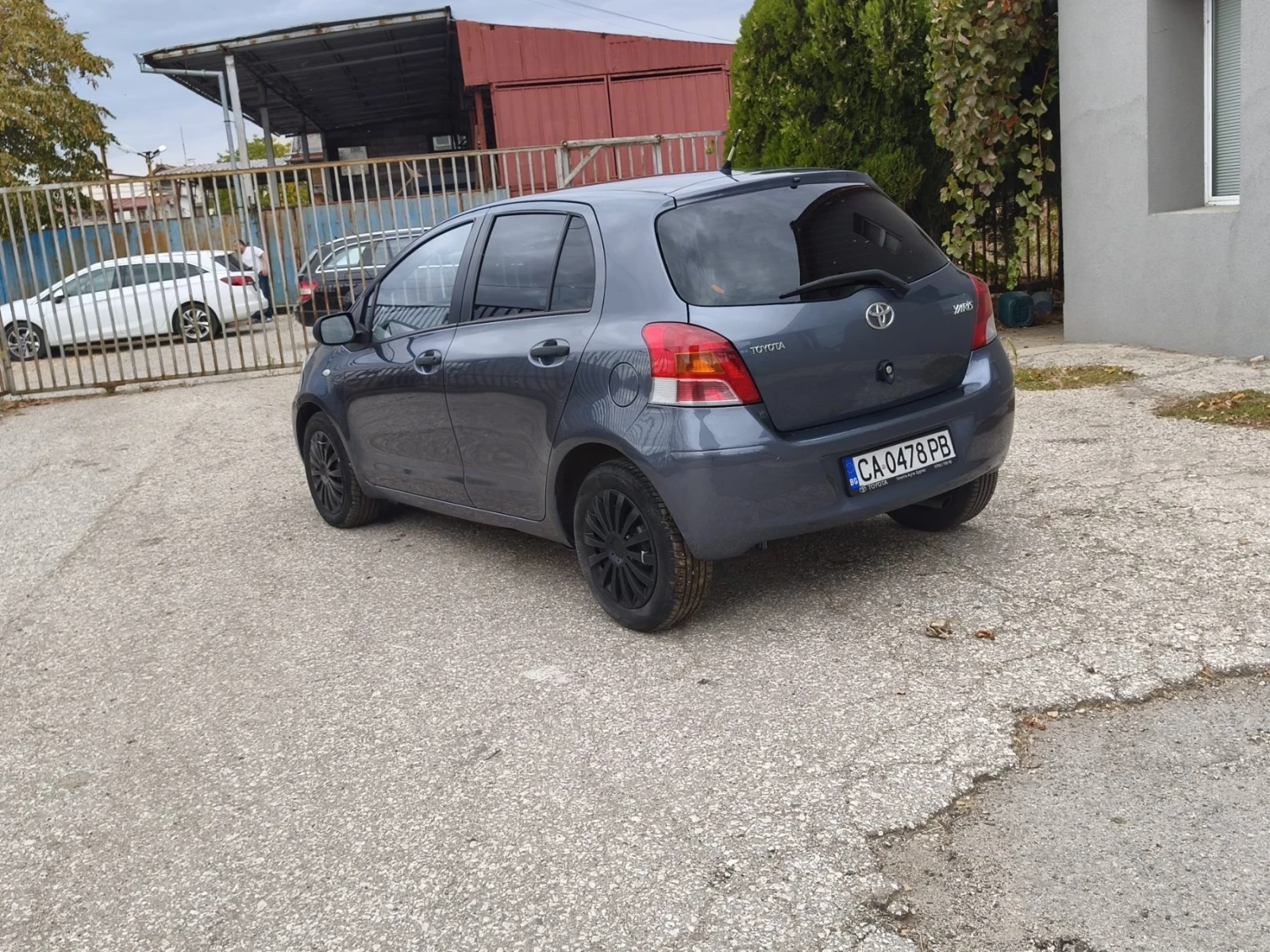 Toyota Yaris, снимка 5 - Автомобили и джипове - 56477732