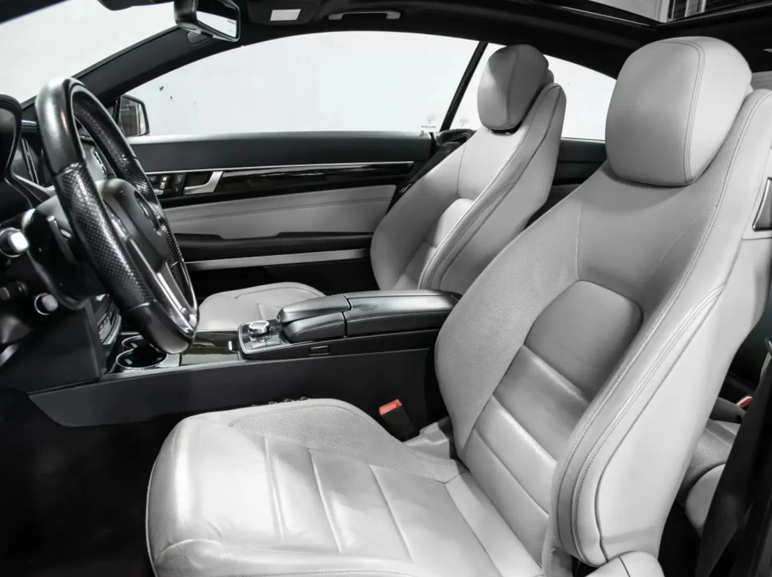 Mercedes-Benz E 400, снимка 15 - Автомобили и джипове - 56689621