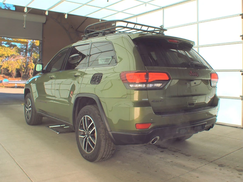 Jeep Grand cherokee TRAILHAWK/4X4/PANO/OBDUHVANE/КРАЙНА ЦЕНА ДО СОФИЯ!, снимка 3 - Автомобили и джипове - 47948214