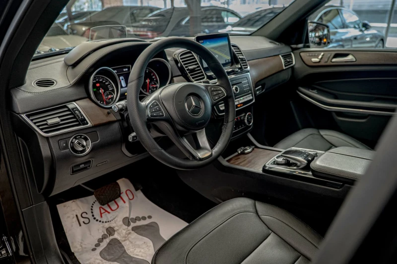 Mercedes-Benz GLS 500 AMG/4Matic/Harman Kardon/Panorama/RSE/Камера 360/О, снимка 7 - Автомобили и джипове - 52190378