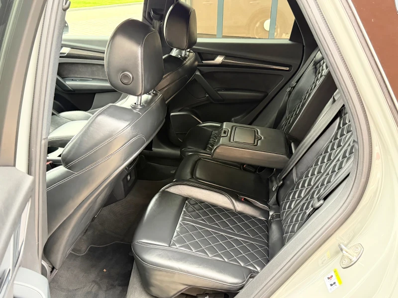 Audi Q5 S-Line Plus/Quattro/2.0TDI, снимка 9 - Автомобили и джипове - 52725751