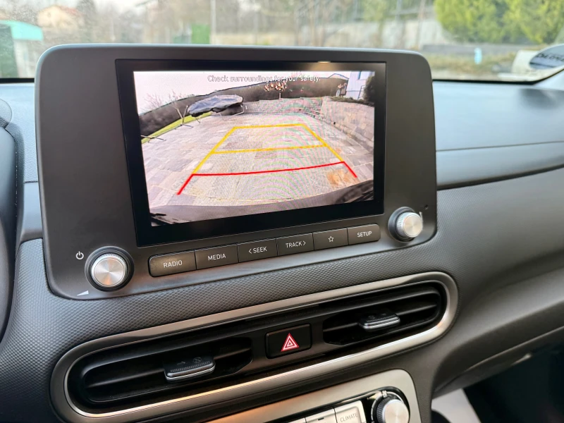 Hyundai Kona, снимка 16 - Автомобили и джипове - 53405520