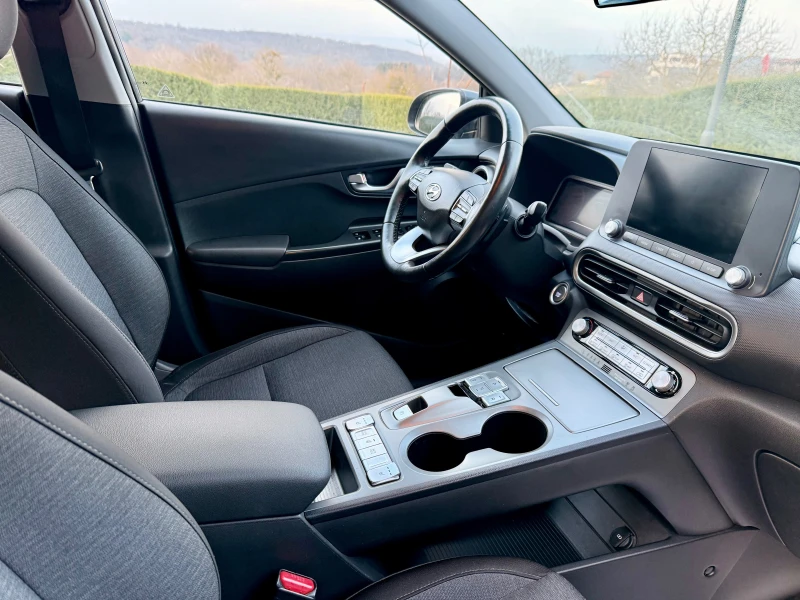 Hyundai Kona, снимка 10 - Автомобили и джипове - 53405520