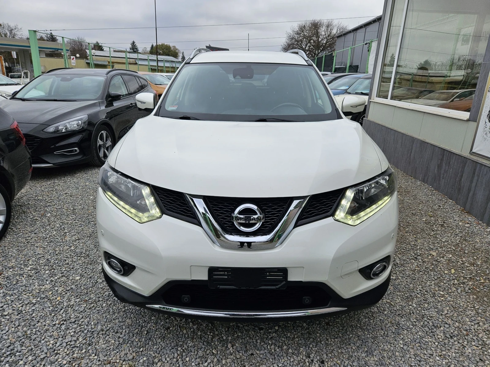 Nissan X-trail 1.6D - изображение 2